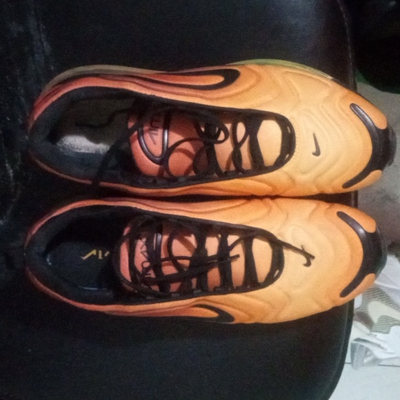 Nike Air Max 720 sunset size 10 - Picture 2 of 3
